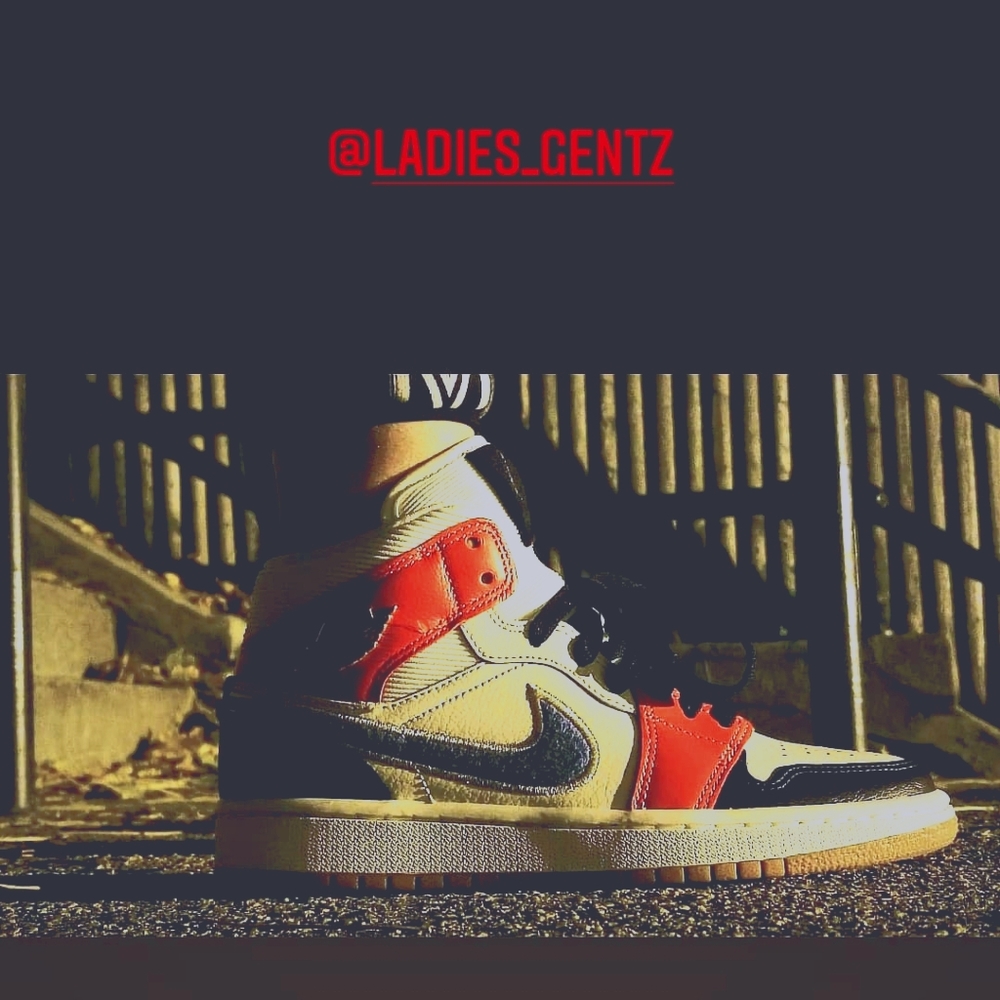 WMNS AIR JORDAN 1 MID SE